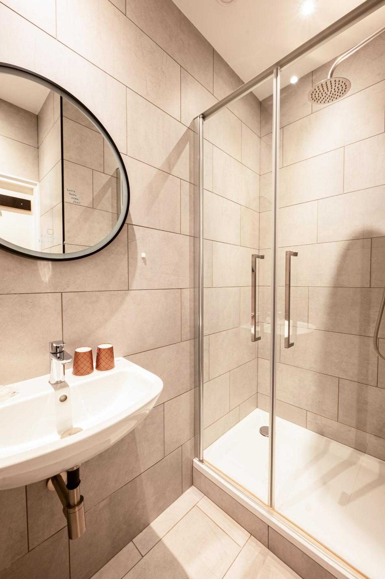 Will & Tate Hostel *