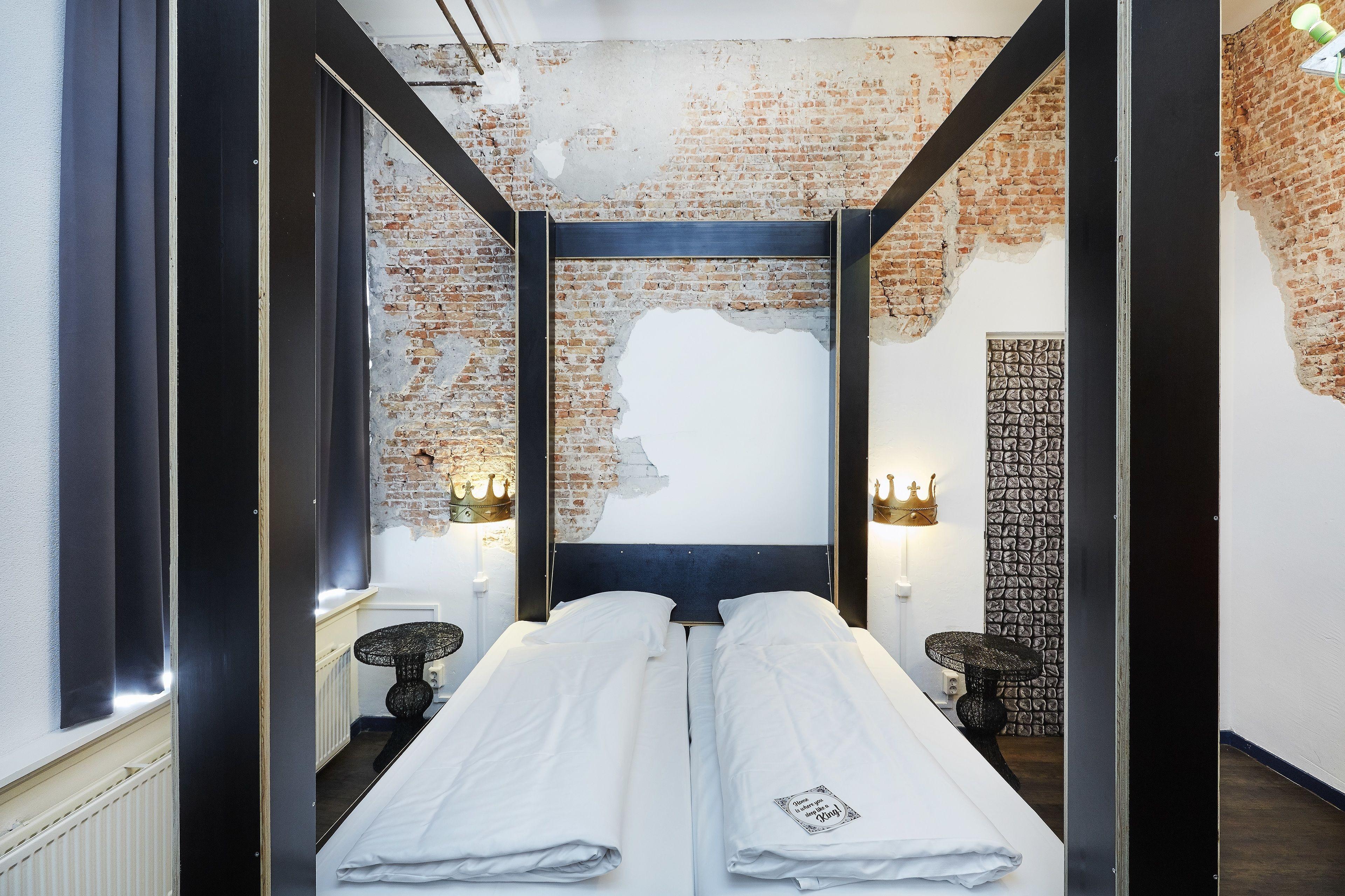 Will & Tate Hostel *