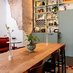 Will & Tate Hostel