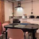 Hostel Will & Tate Den Haag