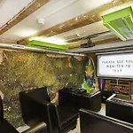 Will & Tate Hostel