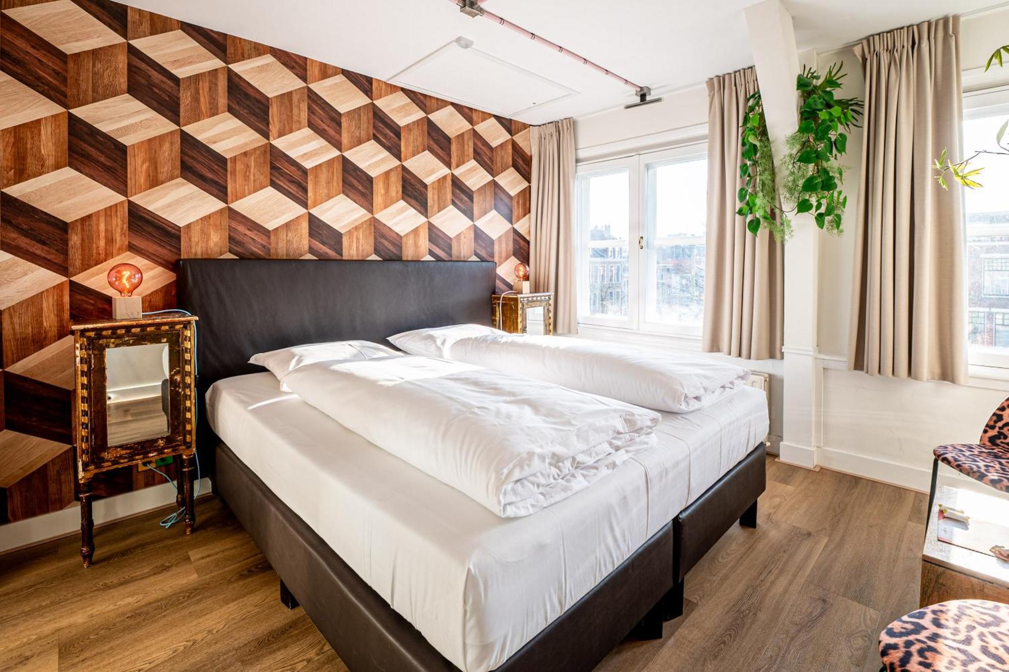 Will & Tate Hostel *